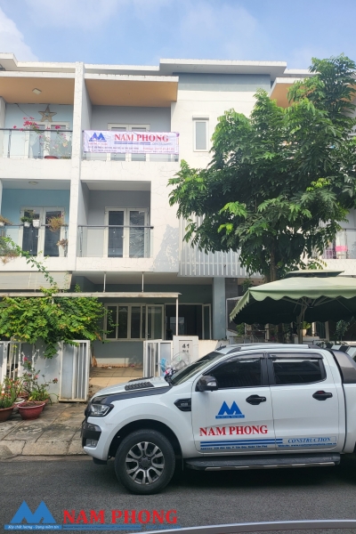 Hoàn thiện nhà phố liền kề 4 tầng 5m x 16m em Trinh, Q.9, TP.HCM.